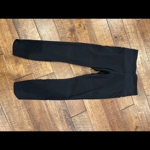 Athleta Chakra 7/8 leggings, size S.